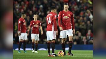 Premier League: Manchester United aim to kick start revival at struggling Everton