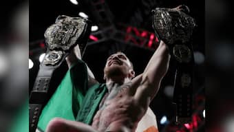 UFC champion Conor McGregor gets California boxing license amid talk of Floyd Mayweather clash
