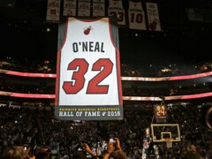 NBA roundup: Wade buzzer-beater lifts Heat past Warriors