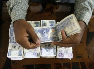 Pakistan Senate proposes scrapping its Rs 5,000 note, government opposes