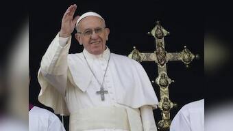 Pope Francis wishes peace, strength to terror victims in Christmas message