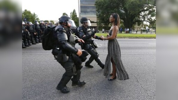 US police shooting: Protests turn violent in St Louis after former cop's acquittal