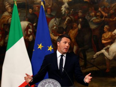 Italian PM Matteo Renzi resigns, hints at early election Italian PM Matteo Renzi resigns, hints at early election