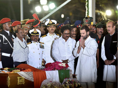 After Jayalalithaa: Rahul Gandhi infuriates 'ally' DMK by cosying up to AIADMK After Jayalalithaa: Rahul Gandhi infuriates 'ally' DMK by cosying up to AIADMK