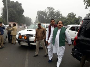 Uttar Pradesh Election 2017: Akhilesh likely to ask ignored MLAs to contest as 'rebels' Uttar Pradesh Election 2017: Akhilesh likely to ask ignored MLAs to contest as 'rebels'