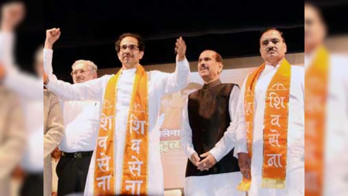 Shiv Sena takes a dig at Narendra Modi for greeting Nawaz Sharif on his birthday