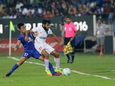 ISL 2016: Delhi Dynamos' Souvik Chakraborty becomes only player to play every minute of his side's matches ISL 2016: Delhi Dynamos' Souvik Chakraborty becomes only player to play every minute of his side's matches