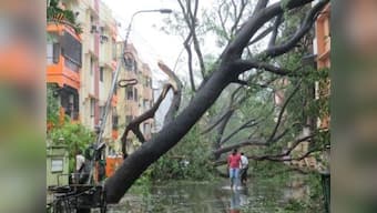 Cyclone Vardah brings Chennai's vulnerabilities to the fore, reminds residents of 2015 floods
