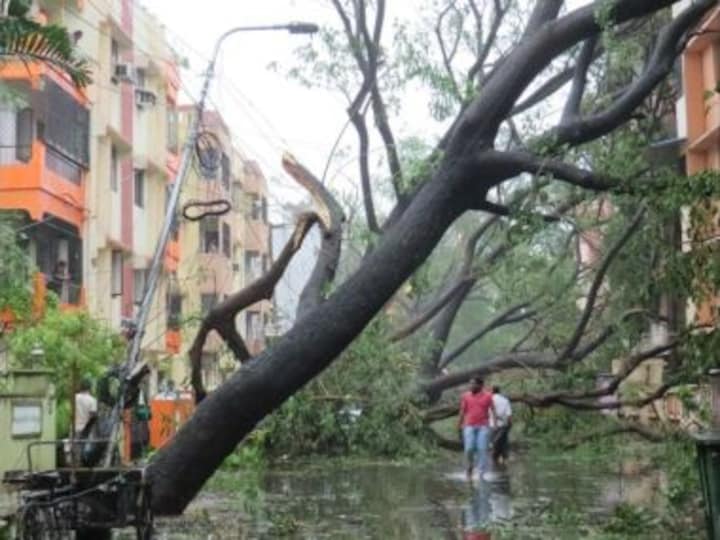 Cyclone Vardah day after as it happened: Rajnath Singh holds meet to monitor relief work in TN, AP
