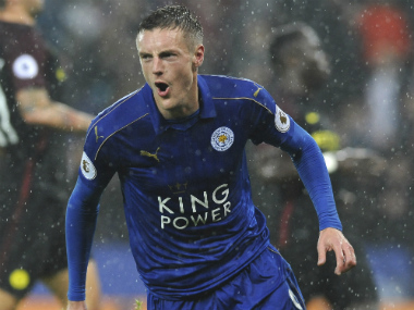 Premier League roundup: Jamie Vardy hattrick sinks Manchester City; Arsenal beat Stoke City Premier League roundup: Jamie Vardy hattrick sinks Manchester City; Arsenal beat Stoke City