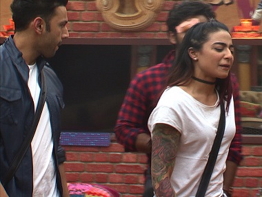 Bigg Boss 10 Episode 53, 8th December, 2016 written update: Miffed with Lopa, Bani J stages a walkout Bigg Boss 10 Episode 53, 8th December, 2016 written update: Miffed with Lopa, Bani J stages a walkout