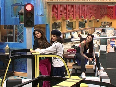 Bigg Boss 10, Episode 51, 6th December 2016: Priyanka has a massive showdown Bigg Boss 10, Episode 51, 6th December 2016: Priyanka has a massive showdown