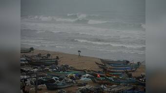 Cyclonic storm Vardah likely to cross Andhra Pradesh-Tamil Nadu border on Monday