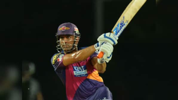 IPL 10: MS Dhoni may wield coloured bat after Chris Gayle, Andre Russell set trend in BBL