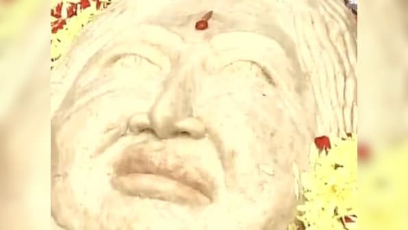 Jayalalithaa's supporters immortalise her with a 68-kilogram idli tribute