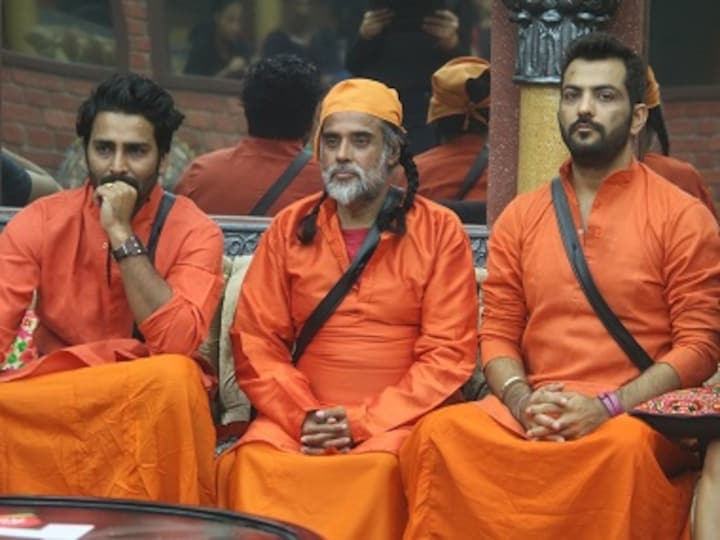Bigg Boss 10, Episode 60, 15th December 2016: Swami Om's drama, Manu's breakdown, Lopa's win