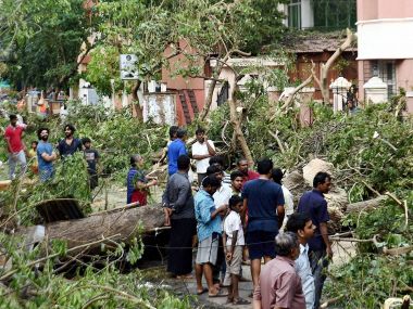 Cyclone Vardah: Central team to visit Tamil Nadu to assess cyclone damage Cyclone Vardah: Central team to visit Tamil Nadu to assess cyclone damage
