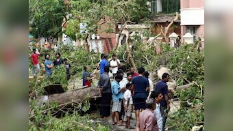 Cyclone Vardah killed Chennai's internet, so our writer sent us a handwritten story