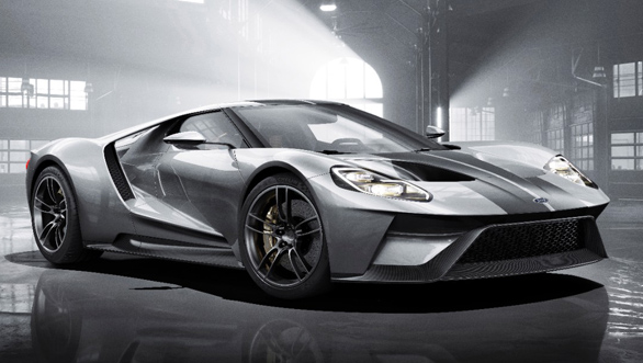 2017 Ford GT takes on McLaren 675LT and Ferrari 458 Speciale 2017 Ford GT takes on McLaren 675LT and Ferrari 458 Speciale