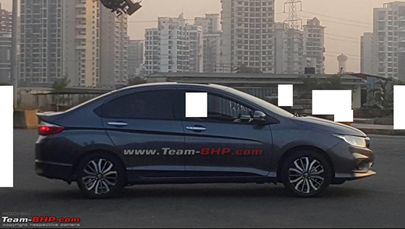 Spied: 2017 Honda City during TV shoot in India Spied: 2017 Honda City during TV shoot in India