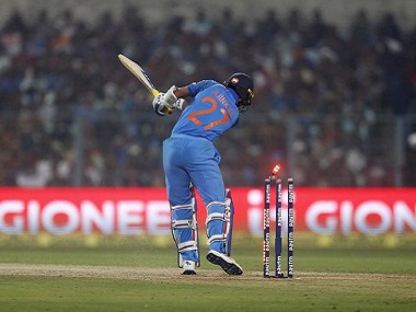 India vs England: Virat Kohli and Co's ineptitude on bouncy pitches raises concerns for Champions Trophy India vs England: Virat Kohli and Co's ineptitude on bouncy pitches raises concerns for Champions Trophy