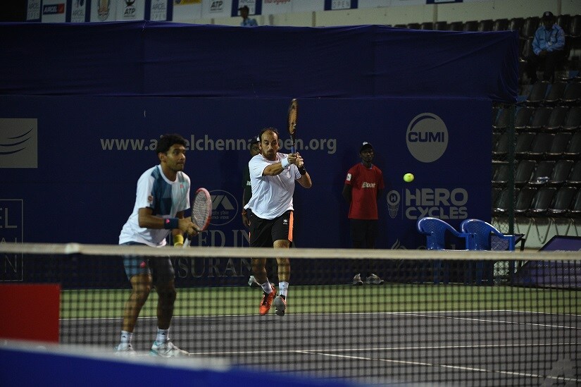 Purav Raja and Divij Sharan in action. Image courtesy: Chennai Open