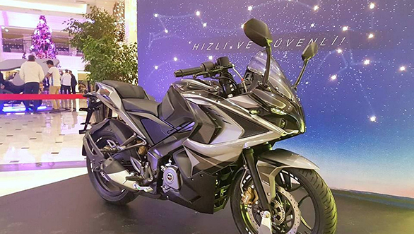 2017 Bajaj Pulsar RS200 unveiled in Turkey 2017 Bajaj Pulsar RS200 unveiled in Turkey