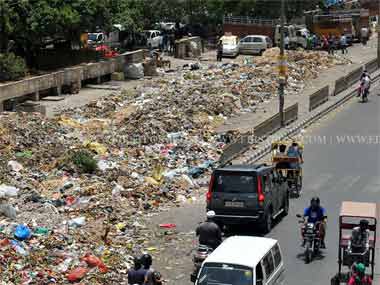 Delhi garbage crisis: Dumping on streets unfortunate, but spare a thought for MCD workers Delhi garbage crisis: Dumping on streets unfortunate, but spare a thought for MCD workers