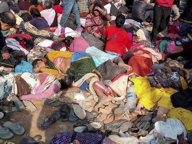 Kochuberia (WB): Chaotic scene after a stampede at a jetty at Kochuberia in West Bengal's South 24 Parganas district on Sunday. PTI