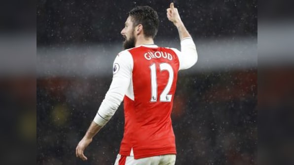 Premier League roundup: Giroud powers Arsenal to 3rd, Spurs climb to 4th, Chelsea continue streak