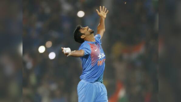 India vs England, 2nd T20I: Jasprit Bumrah, Ashish Nehra help hosts defend modest target, level series