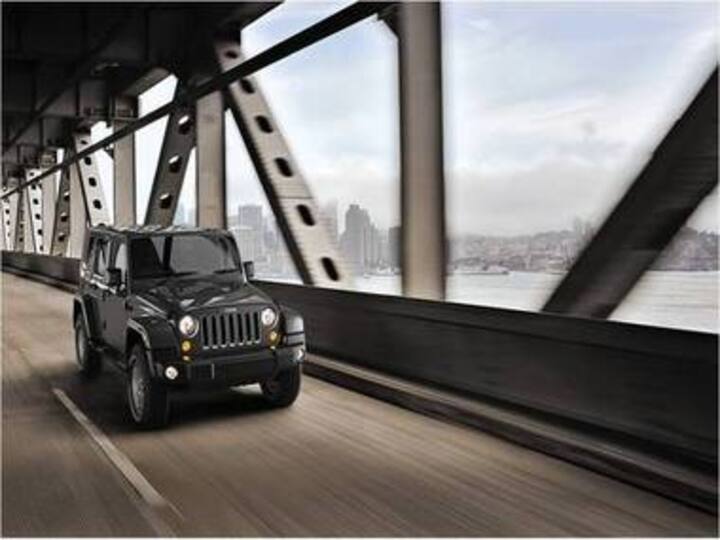 Head-to-Head: Jeep Wrangler Unlimited vs Land Rover Discovery Sport