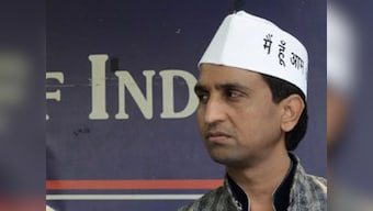 AAP's Dilip Pandey targets Kumar Vishwas for being 'soft' on Vasundhara Raje