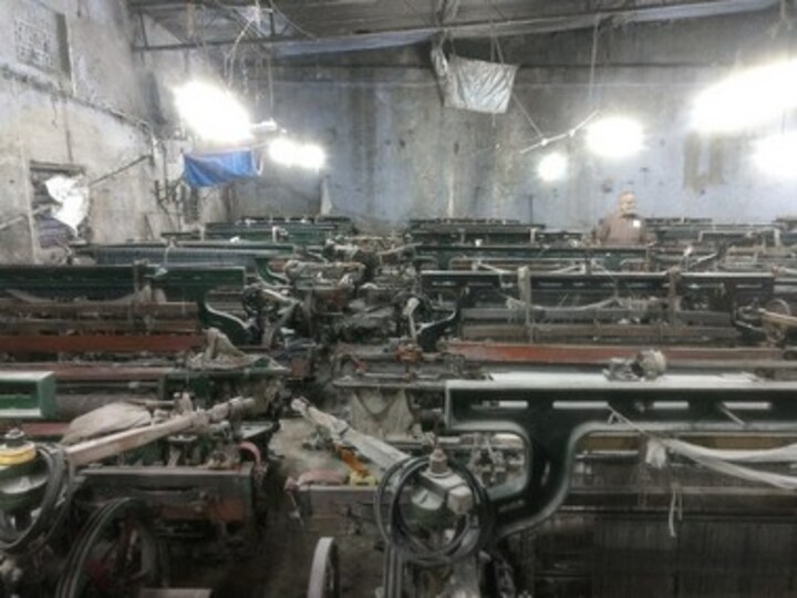Demonetisation impact: Over 125 mn totter from farm to loom, textile to employers