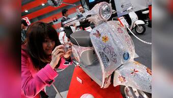 Auto sales at 16-yr low: Only a return to cash can ring in a quick turnaround