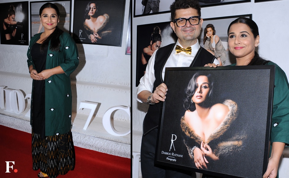 Vidya Balan unveils her look in Dabboo Ratnani's calendar with the celebrity photographer by her side. Sachin Gokhale/Firstpost Vidya Balan unveils her look in Dabboo Ratnani's calendar with the celebrity photographer by her side. Sachin Gokhale/Firstpost