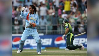 Mahendra Singh Dhoni steps down: A look at 'Captain Cool's five boldest decisions