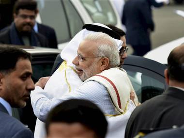 'Special gesture for special guest': Modi receives Abu Dhabi Crown Prince at airport 'Special gesture for special guest': Modi receives Abu Dhabi Crown Prince at airport