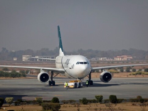 PIA plane hits Air France jet at Toronto airport-World News , Firstpost