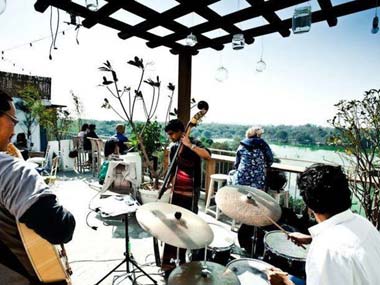 After uproar, Excise Commissioner says no ban on recorded music in Delhi restobars After uproar, Excise Commissioner says no ban on recorded music in Delhi restobars