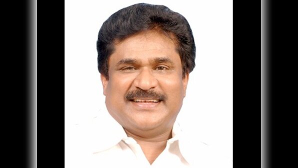 Exclusive: TN Cong president Thirunavukkarasar dismisses talk of supporting either Sasikala or OPS