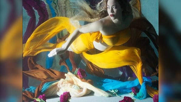 Beyoncé's pregnancy photo shoot: Formation singer channels Venus, classical art in new pics