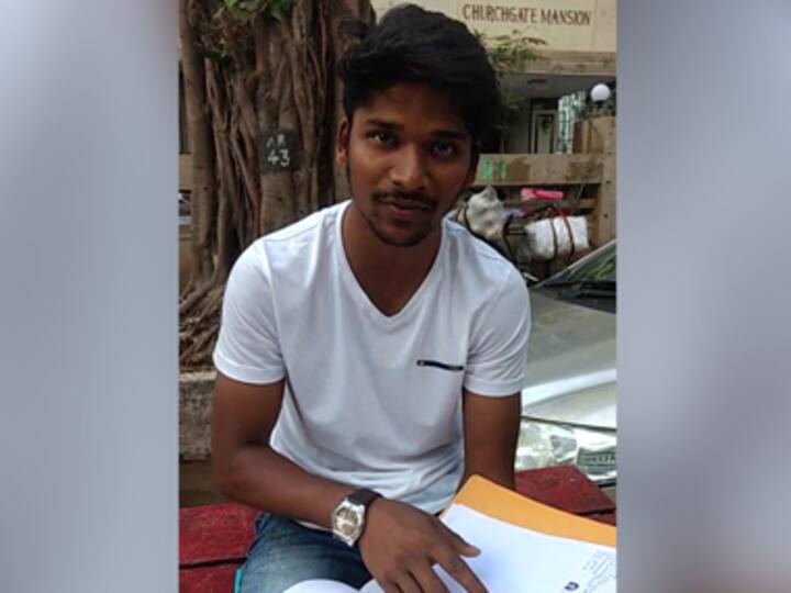 BMC polling booth assistant Vishal in South Mumbai on how only two people have voted