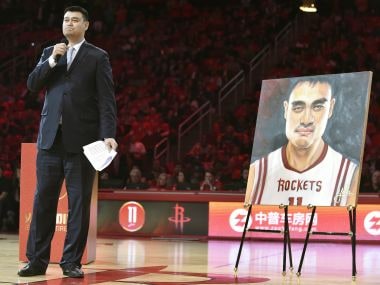 Rockets celebrate Yao Ming as Hall of Famer's No. 11 jersey