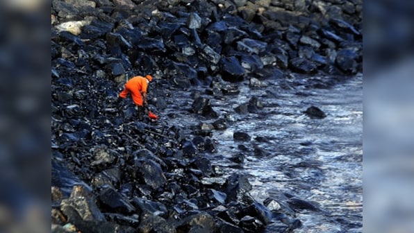 Chennai oil spill: Centre claims 90% of sludge cleaned up, but reports say job only half-done