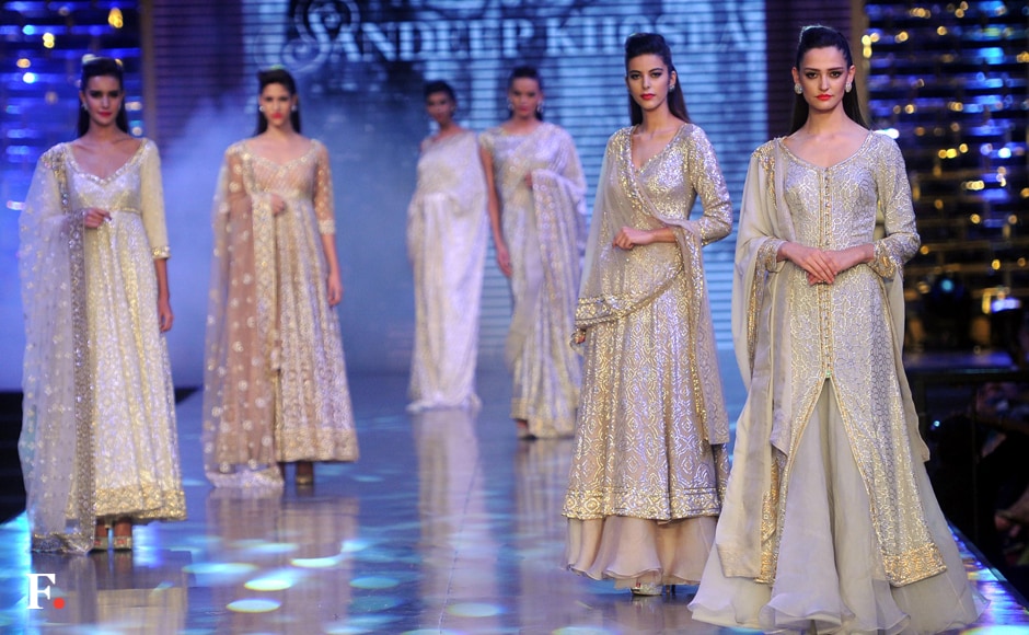 Caring with Style: Abu Jani, Sandeep Khosla host fashion show in aid of ...