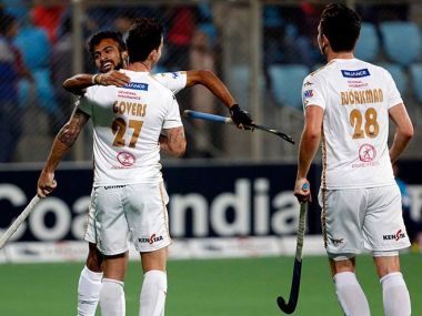 Hockey India League 2017: Dabang Mumbai book semifinal berth after narrow win over Delhi Waveriders Hockey India League 2017: Dabang Mumbai book semifinal berth after narrow win over Delhi Waveriders