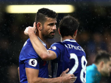 Premier League: Chelsea bolster lead after beating Swansea; troubled Leicester City inch closer to relegation