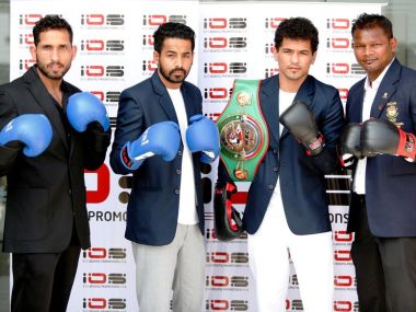 Boxers Diwakar Prasad, Madan Lal follow Vijender Singh's footsteps, turn professional Boxers Diwakar Prasad, Madan Lal follow Vijender Singh's footsteps, turn professional