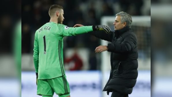 Premier League: David De Gea will stay at Manchester United this season, guarantees manager Jose Mourinho